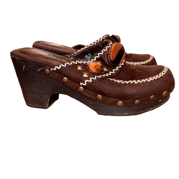 Dr. Scholl's Brown Clogs. Size 8.  Giving the 70’s vibe. - Picture 4 of 7